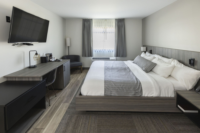 Bedroom 2, The Farmstead Hotel, Pemiscot