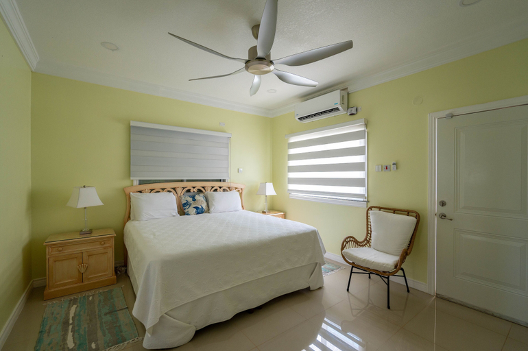 Bedroom 2, Destiny