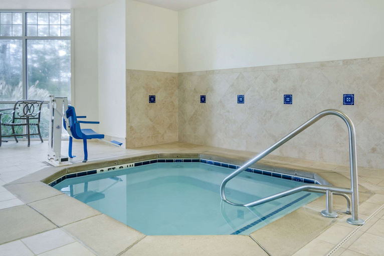 Sport & Beauty 5, Comfort Inn Plainwell, MI, Allegan