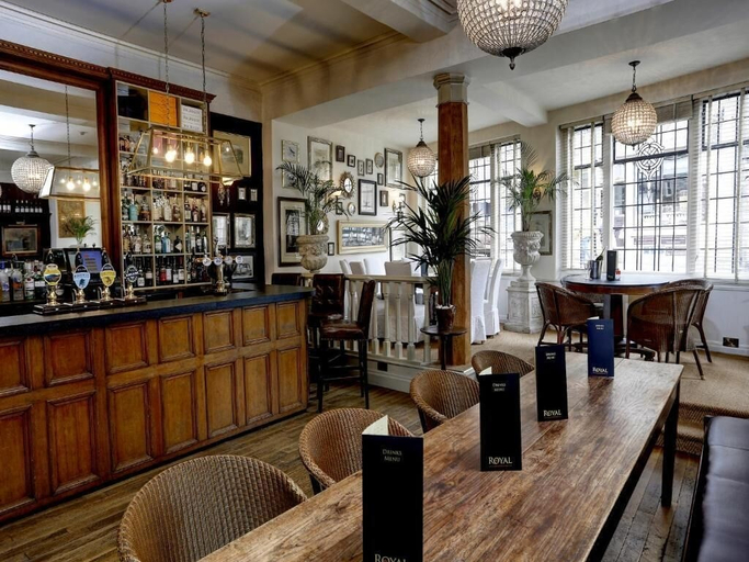 Food & Drinks 5, The Royal Hotel, Lancashire