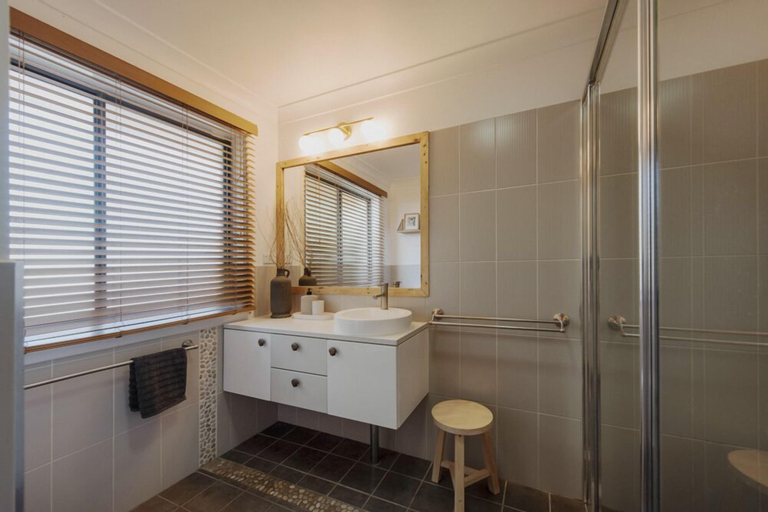 Bathroom 9