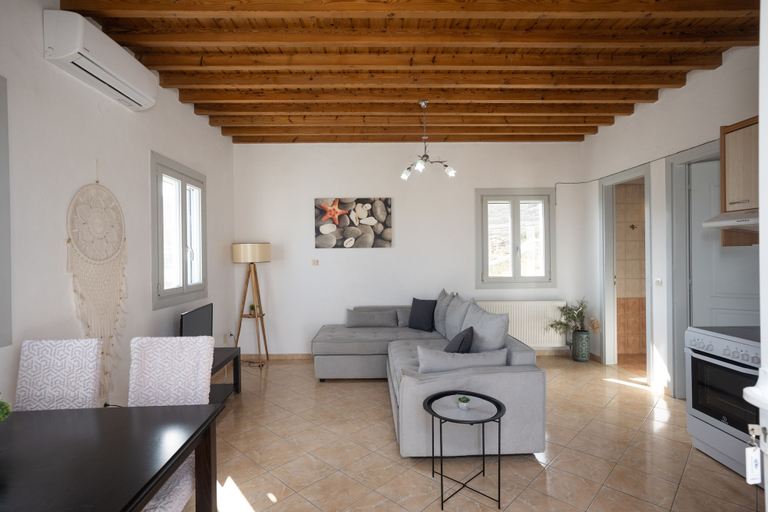 Others 4, 1 Bd Emerald Apt w Sparkling Shared Pool, South Aegean