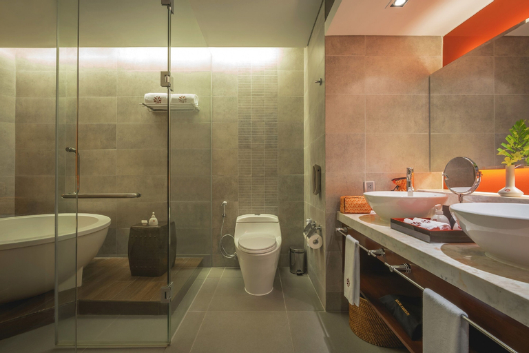 Bathroom 17