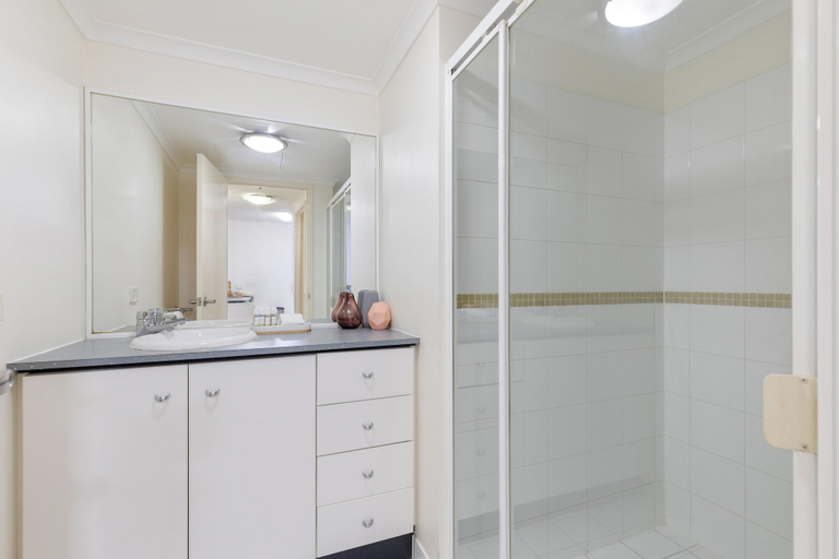 Bathroom 4, River Place hosted by AAB, Brisbane