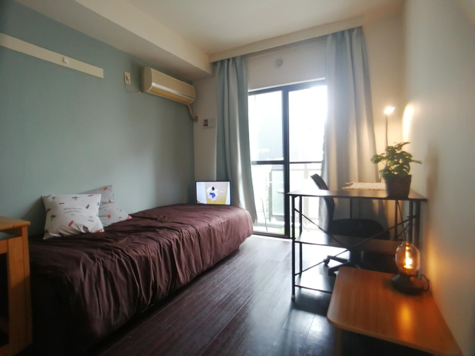 Shinjuku Twin beds(single bed X 2) @ Kagurazaka, Bunkyō