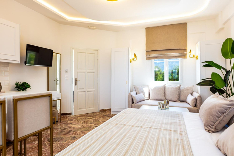 Bedroom 3, Pinelopi Beach Suites, Crete