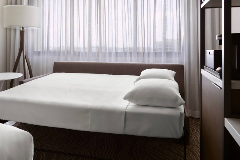 Bedroom 3, Marriott Tampa Westshore, Hillsborough