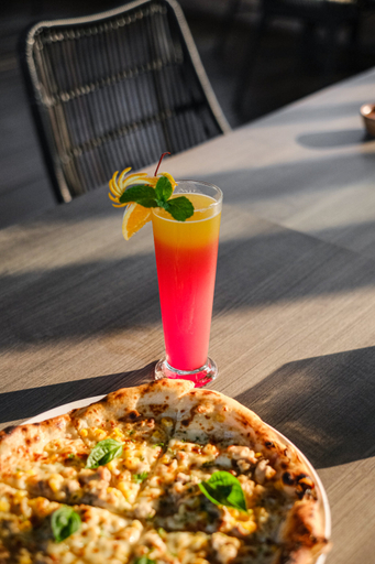 Amartahills Hotel And Resort Batu - Food & Drinks