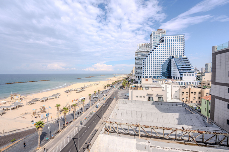 Exterior & Views, Geula 1