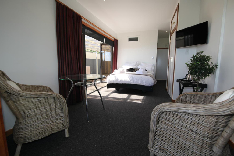 Bedroom 4, Te Puru Beach Lodge, Thames-Coromandel