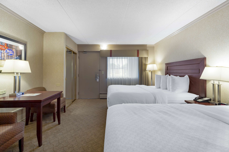 Bedroom 3, Best Western Plus City Centre Inn, Division No. 11