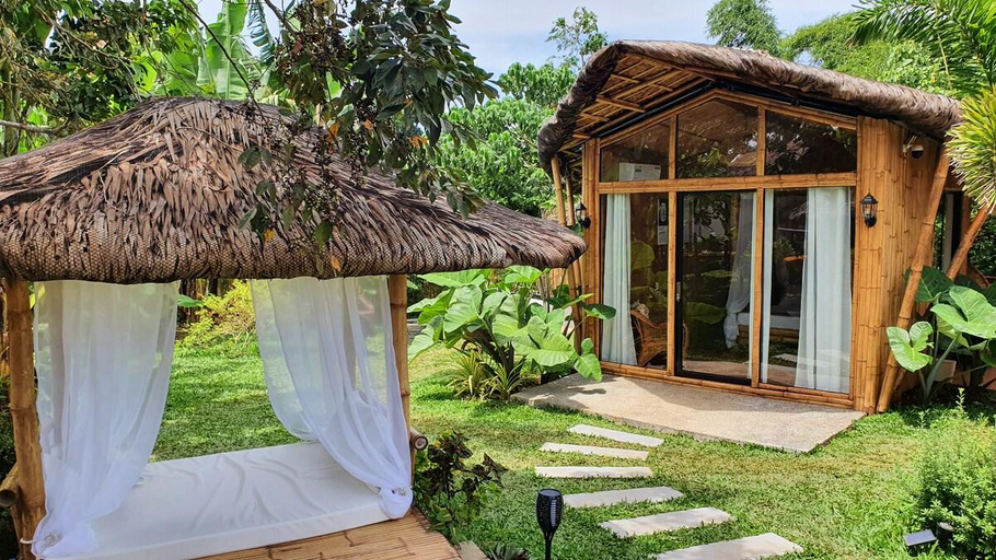 Others 5, The Farm Shack Villas: Spade, Amadeo