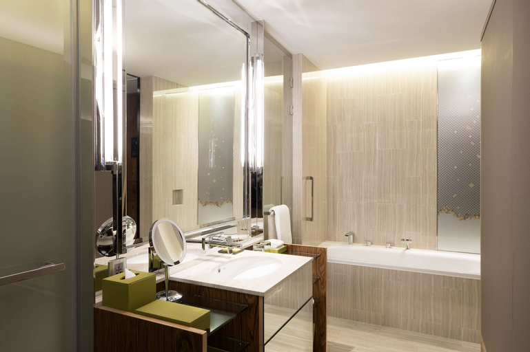 Bedroom 5, Hyatt Regency Bangkok Sukhumvit, Wattana