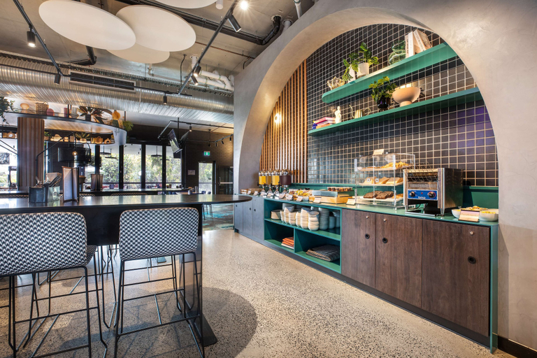 Food & Drinks 5, Nightelier Mitchelton The Brook, Mitchelton