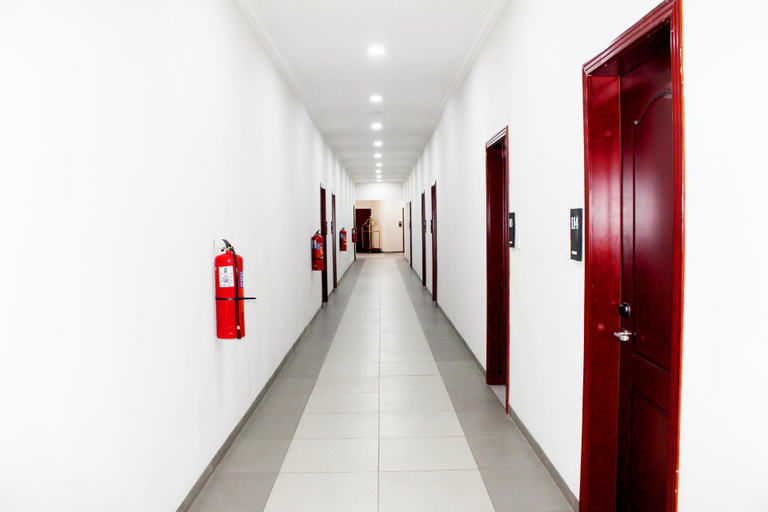 Others 5, Ixoras Hotel, Kinshasa