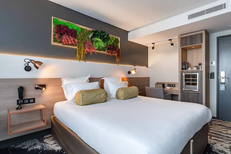 Bedroom 4, Hotel B55, Paris