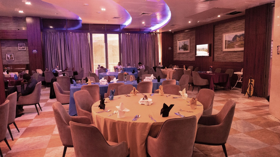 Food & Drinks 5, Airport Golden Tulip Hotel., Mushin