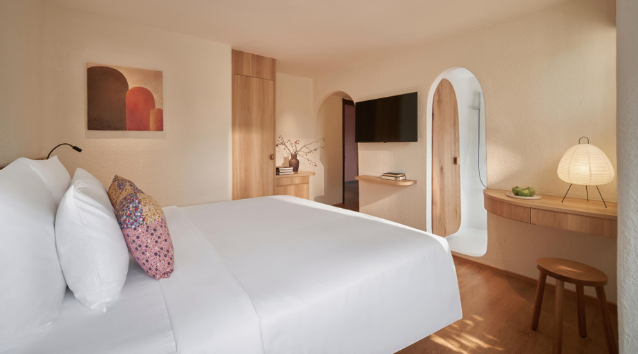 Bedroom 12