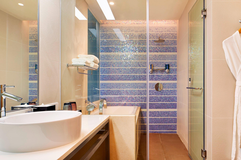 Bedroom 5, Aloft Dongguan Dynamic Town, Shenzhen