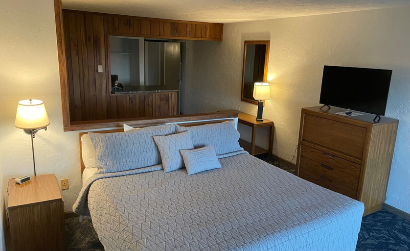 Bedroom 2, The Lodge at Indian Lake, Somerset