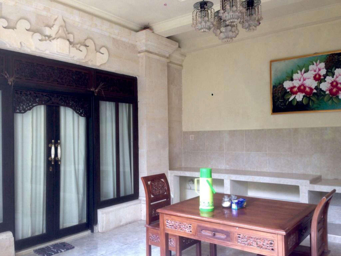 Others 4, Deluxe room with bathtub and AC 2, Gianyar