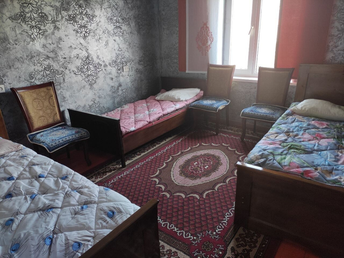 Others 5, The Dream Guest House, Ak-Suu