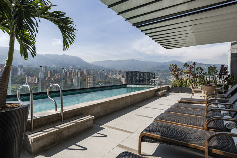 Sport & Beauty 3, York Medellin, Curio Collection by Hilton, Medellín