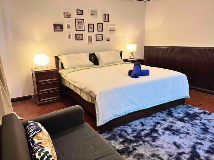 Bedroom 2, YJY House_BTS NANA_City center_5Bed villa_Cozy, Khlong Toey