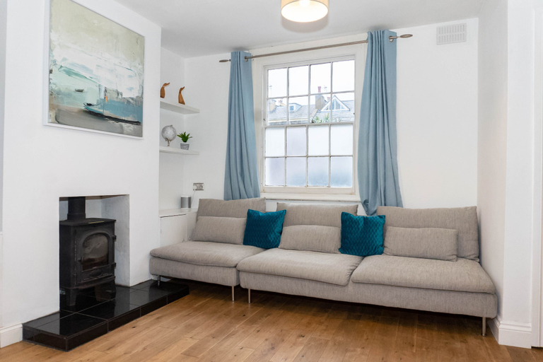 Others 5, Glenfall Place, Gloucestershire