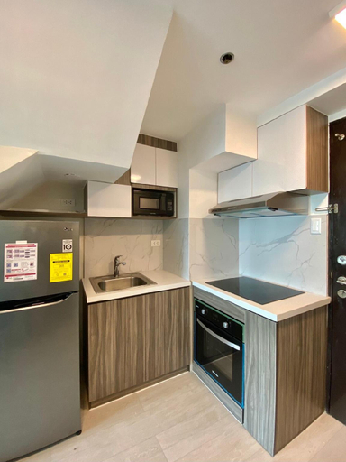 Others 3, Modern Loft with Workspace in Ortigas CBD, Pasig City