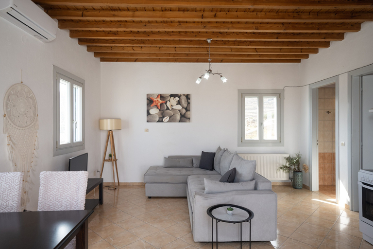 Others 5, 1 Bd Emerald Apt w Sparkling Shared Pool, South Aegean