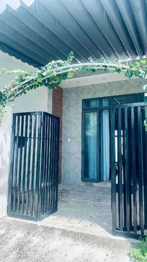 Lazánia Homestay - Quaint Small House in Binh Minh, Tây Ninh