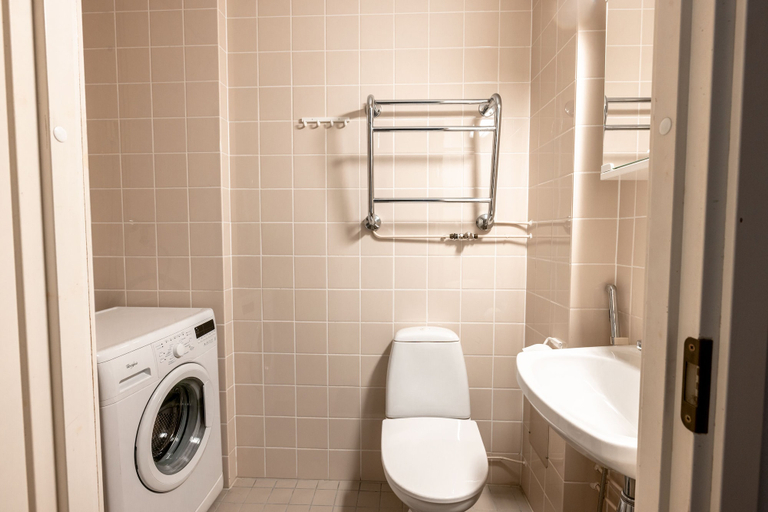 Bathroom 4, 2ndhomes Bright & Compact Studio Apt, Uusimaa