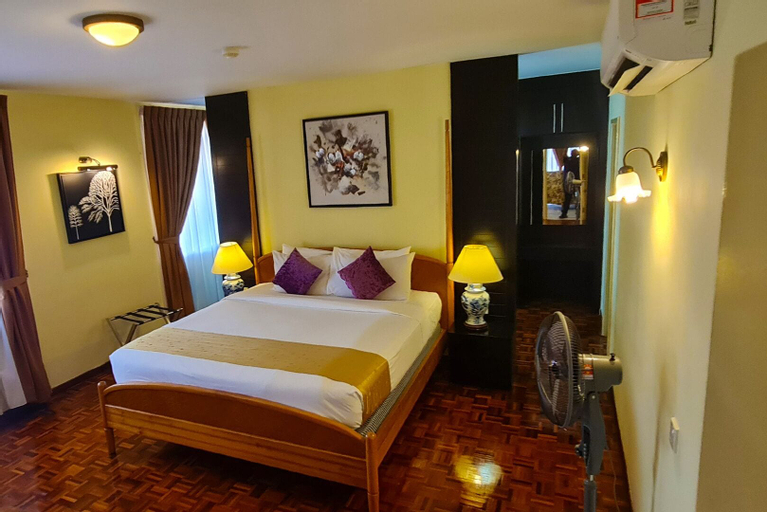 Bedroom 23