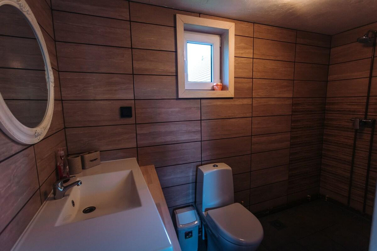 Bathroom 2, Grey house No.10, calm beach, playground, BBQ, Liepaja