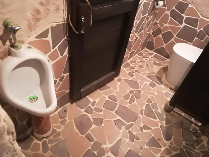 Bathroom 7