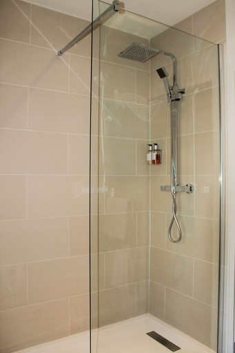Bathroom 4, The Ship Inn, East Sussex
