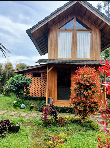 Exterior & Views 4, ADK Papandayan Homestay&Tour, Garut