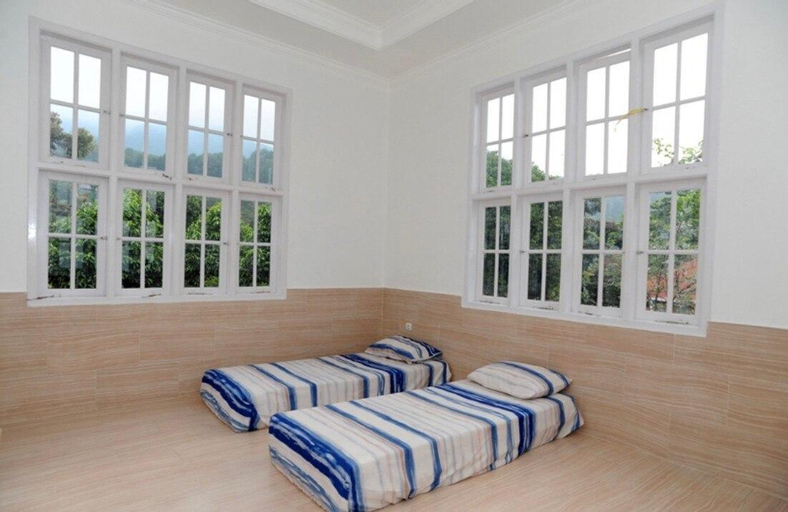 Bedroom 2, The Aromatic Garden Camp 1, Bogor