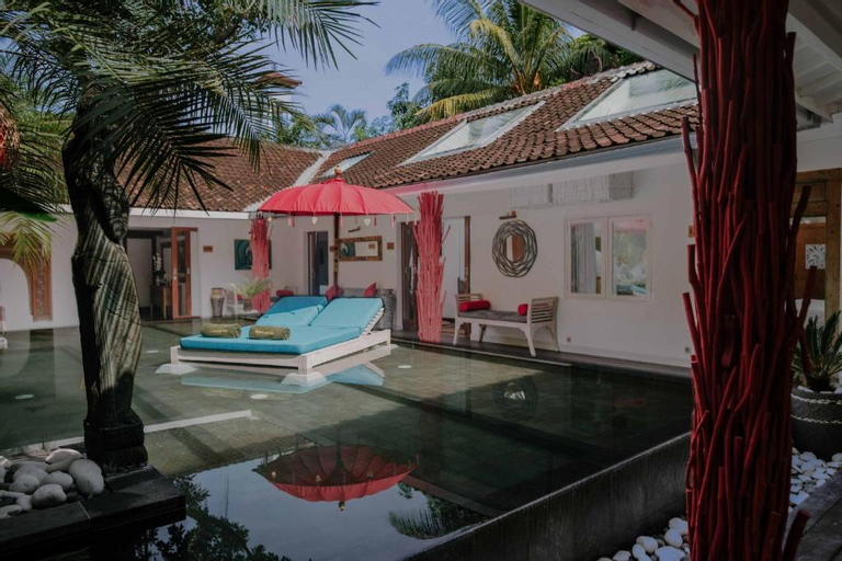 Stunning 4 BR Private Pool Villa #L130, Badung