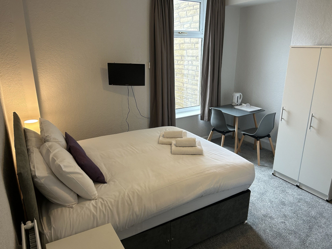 Bedroom 3, The Clifton Hotel, Lancashire