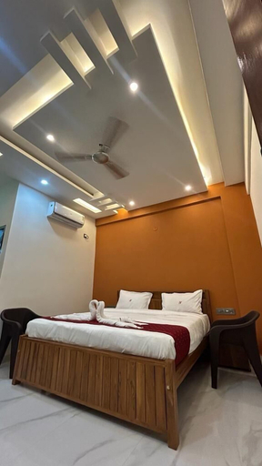 Bedroom 2, Green View Suites, Tumkur