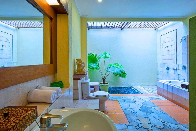 Bathroom 3, Beautiful 1 BR Deluxe Double Room #Y9, Badung