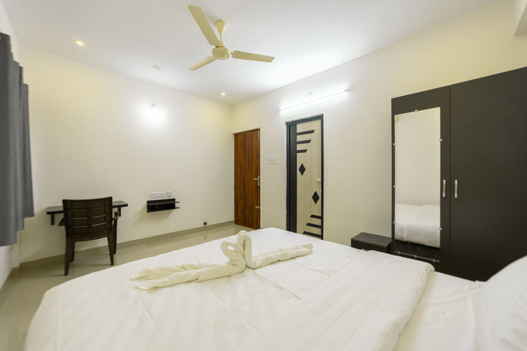 Bedroom 2, Fortune Inn, Erode