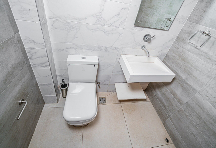 Bathroom 3, Lux Suites 37 on Kikambala Apartments, Dagoretti North
