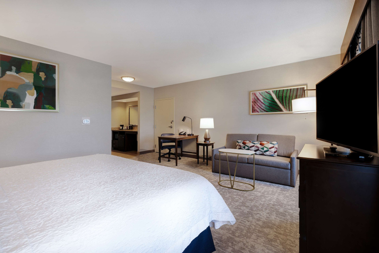 Bedroom 3, Hampton Inn & Suites San Luis Obispo, San Luis Obispo