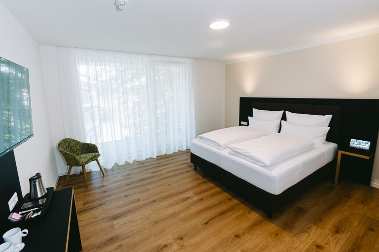 Bedroom 3, Hotel Restaurant Krone, Schwäbisch Hall