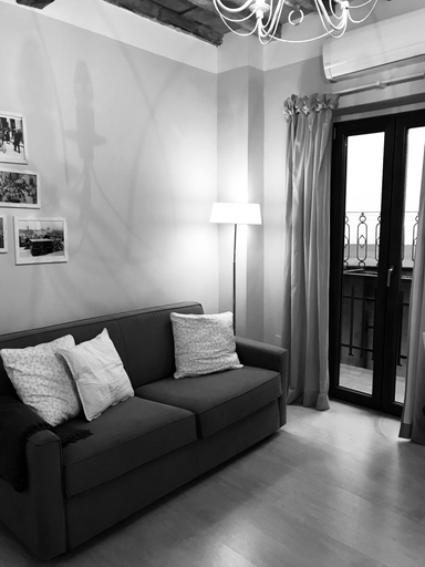Living area 4, 1BR Apt in Via Panicale by Sea N' Rent, Florence