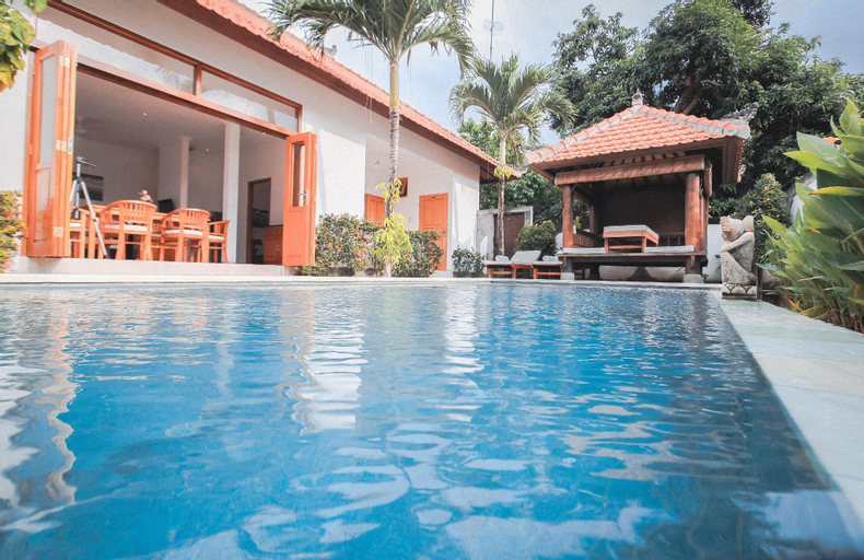 Amazing 3 Br Villa with Private Pool at Lovina, Buleleng