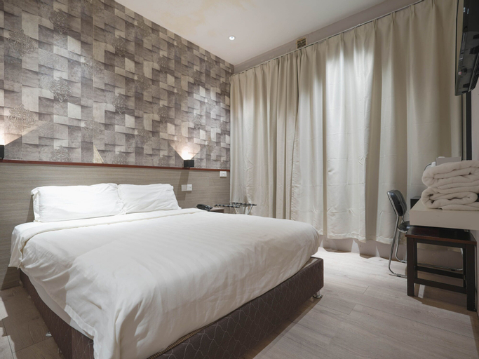 Bedroom 24